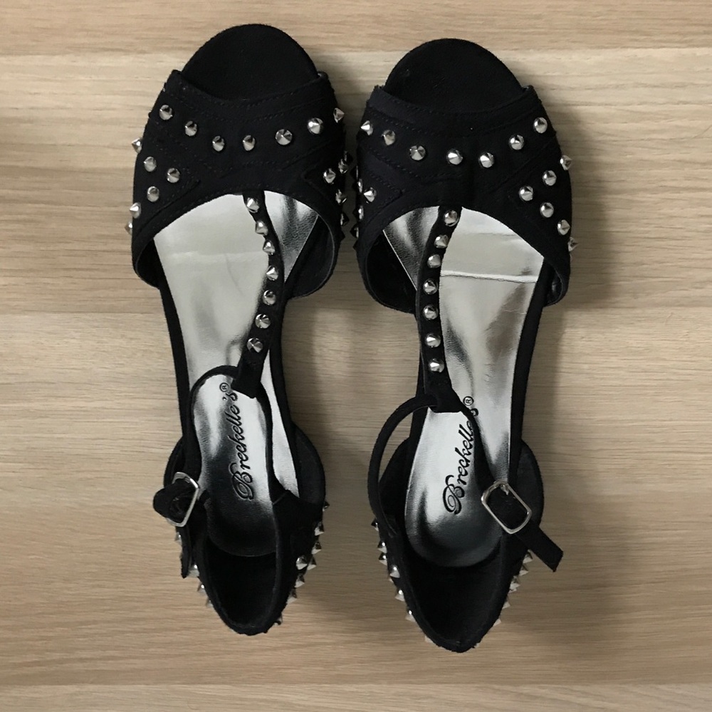 ✨ Dress Sandals